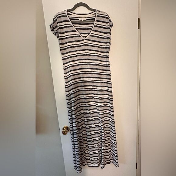 LOFT Dresses & Skirts - Loft - Lou & Grey long dress, nautical look, navy cream and light blue stripe.